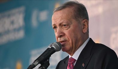 Erdoğan: Emekliye zam tartışmasını kapattı, sabır istedi