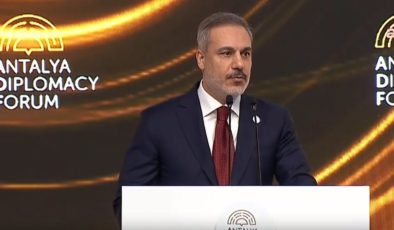 Fidan: Kendini yakan Amerikalı askerin duruşu meşruiyet krizinin işarettir