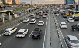 Uzmanından trafikte stresle baş etme tavsiyeleri