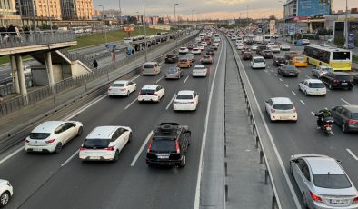 Uzmanından trafikte stresle baş etme tavsiyeleri