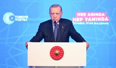 Cumhurbaşkanı Erdoğan: İstanbul şu anda hizmete aç