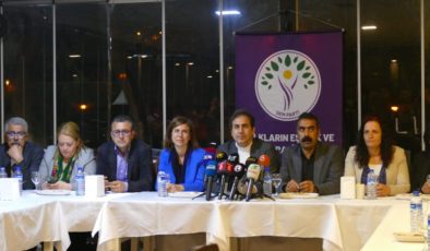 DEM Parti Diyarbakır’dan ‘belediye işçileri’ ve ‘Amedspor’ açıklaması