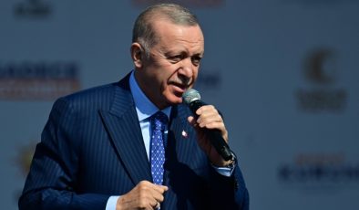 Erdoğan: Biz bu meydanda 1,5 milyona alıştık, bugün ise 650 bin kişi