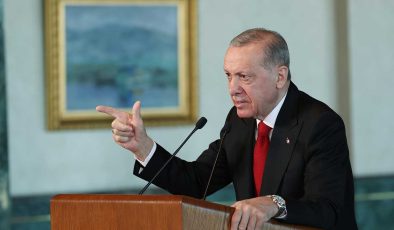 Erdoğan: Deste deste para sayıyorlar, kimse izah edemiyor