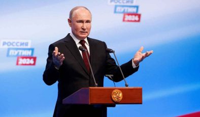 Putin’den seçim sonrası ‘zafer’ konuşması, Navalni hakkında ‘tutuklu takası’ iddiası