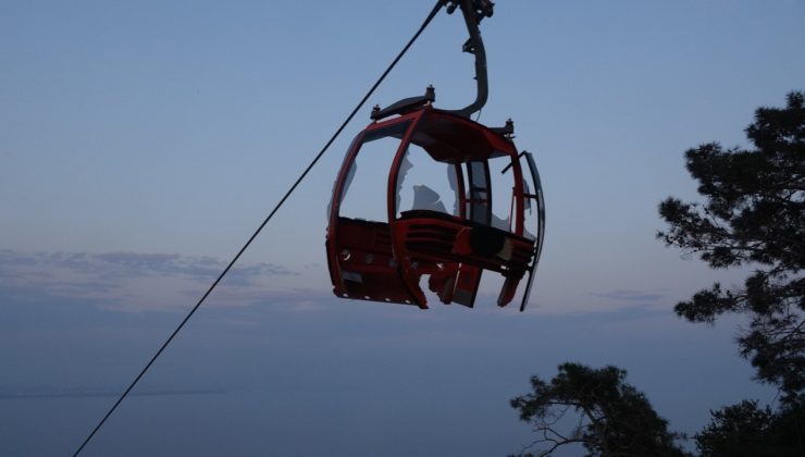 Antalya’da teleferik kazası: 1 kişi öldü, 184 kişi havada mahsur kaldı
