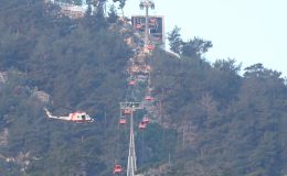Antalya’da teleferikte mahsur kalan 137 kişi kurtarıldı