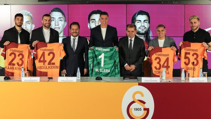 Galatasaray 5 futbolcusuyla sözleşme yeniledi