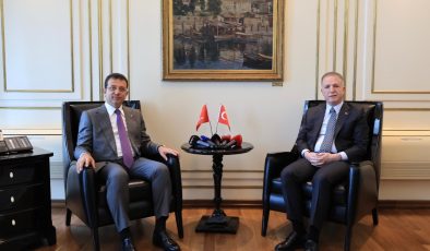 İstanbul Valisi Davut Gül, Ekrem İmamoğlu’nu ziyaret etti