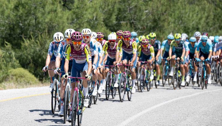 İstanbul’da bazı yollar bugün trafiğe kapatılacak: Bisiklet turu ve Yarı maraton