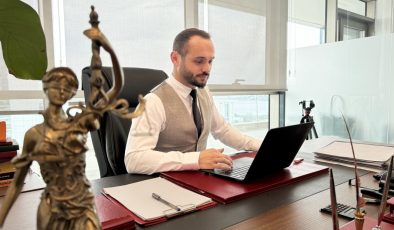 Yargı, küfürlü konuşan erkeklere küfreden kadın işçiyi haklı buldu