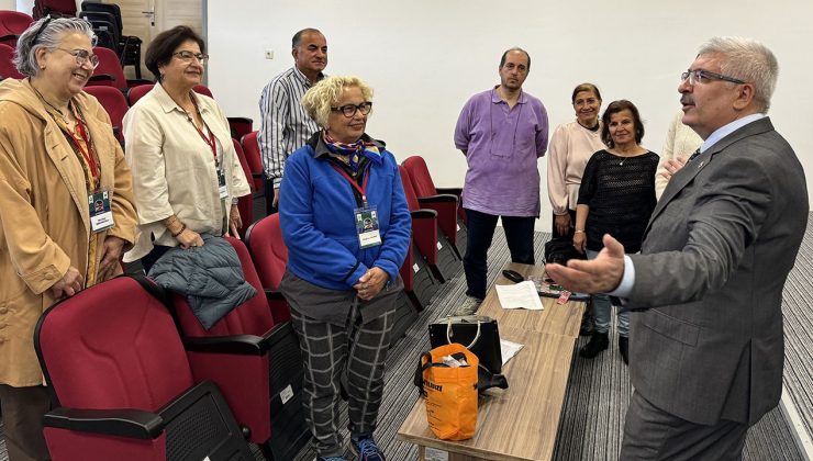 3.Yaş Üniversitesi’nin 60 yaş üstü mezunları kep atacak