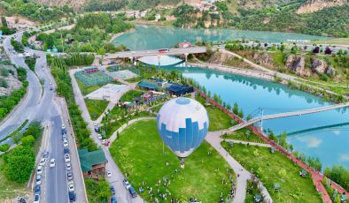 Dersim’de ilk sıcak hava balonu havalandı