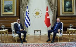 Erdoğan ve Miçotakis’ten ‘olumlu’ mesaj: Çözülemeyecek sorun yok