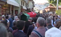Eyüpsultan’da öldürülen okul müdürü alkışlarla son yolculuğuna uğurlandı