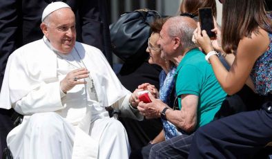 Vatikan’dan yeni kılavuz: Meryem Ana hayaletleri, ağlayan heykeller…