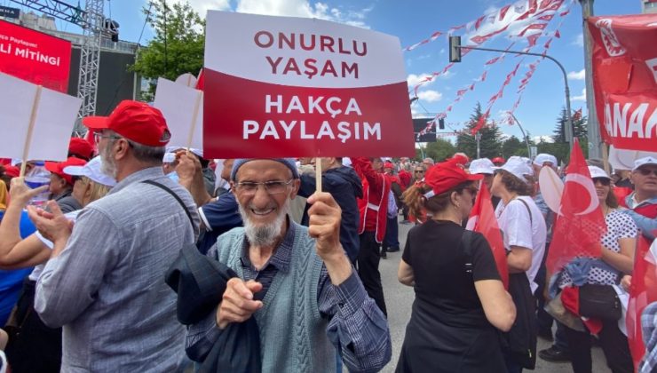 Binlerce emekli Tandoğan Meydanı’nda buluştu
