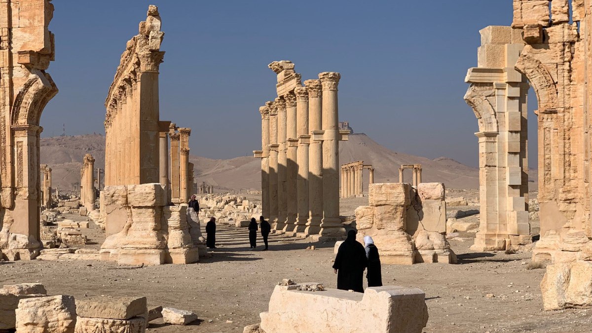 Suriye’nin antik kenti Palmira eski günlerini arıyor