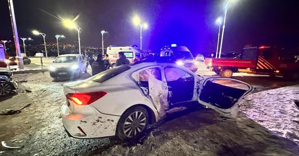 Elazığ’da iki otomobil çarpıştı: 1 ölü, 2 yaralı