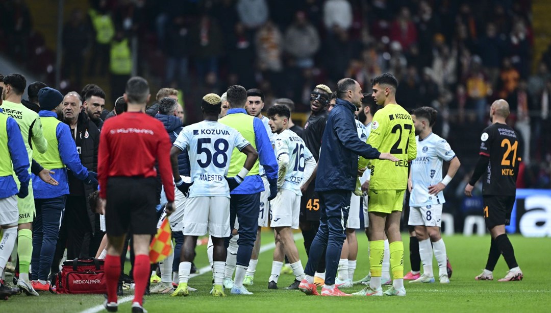Galatasaray, Adana Demirspor maÃ§Ä±nÄ± yargÄ±ya taÅÄ±dÄ±! “Adli mercilere gerekli baÅvuru yapÄ±ldÄ±”